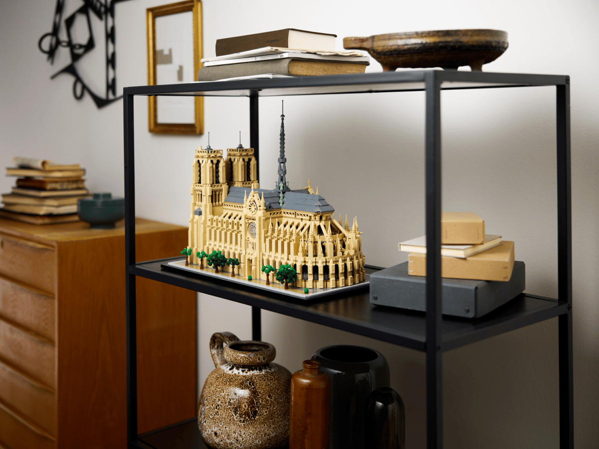US Warehouse | Notre-Dame Cathedral Building Set – 21061