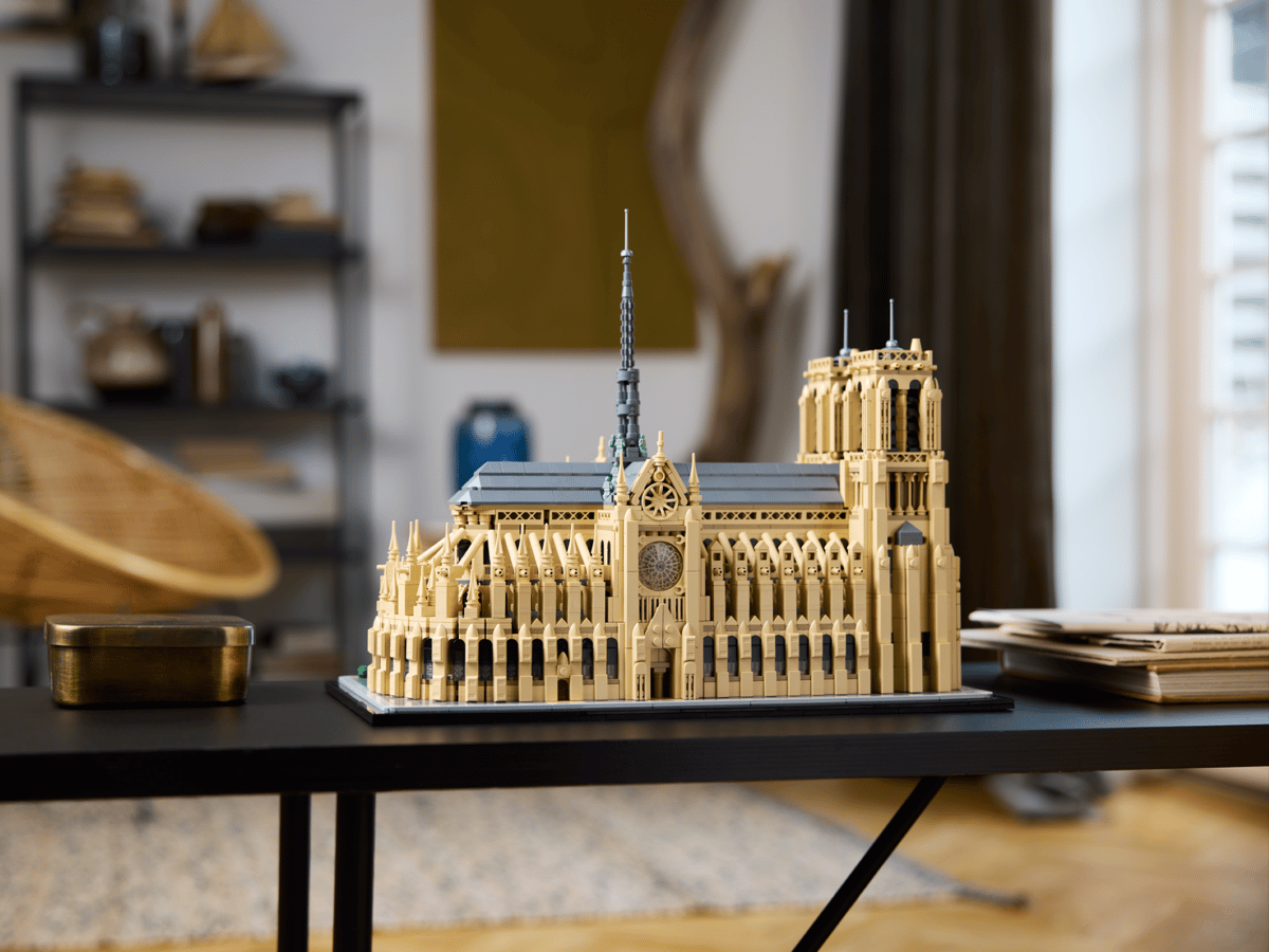 US Warehouse | Notre-Dame Cathedral Building Set – 21061