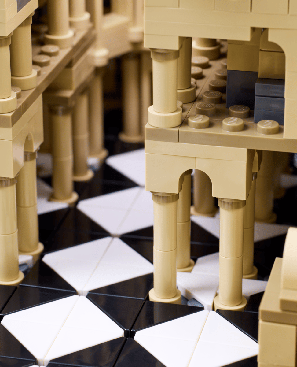 US Warehouse | Notre-Dame Cathedral Building Set – 21061