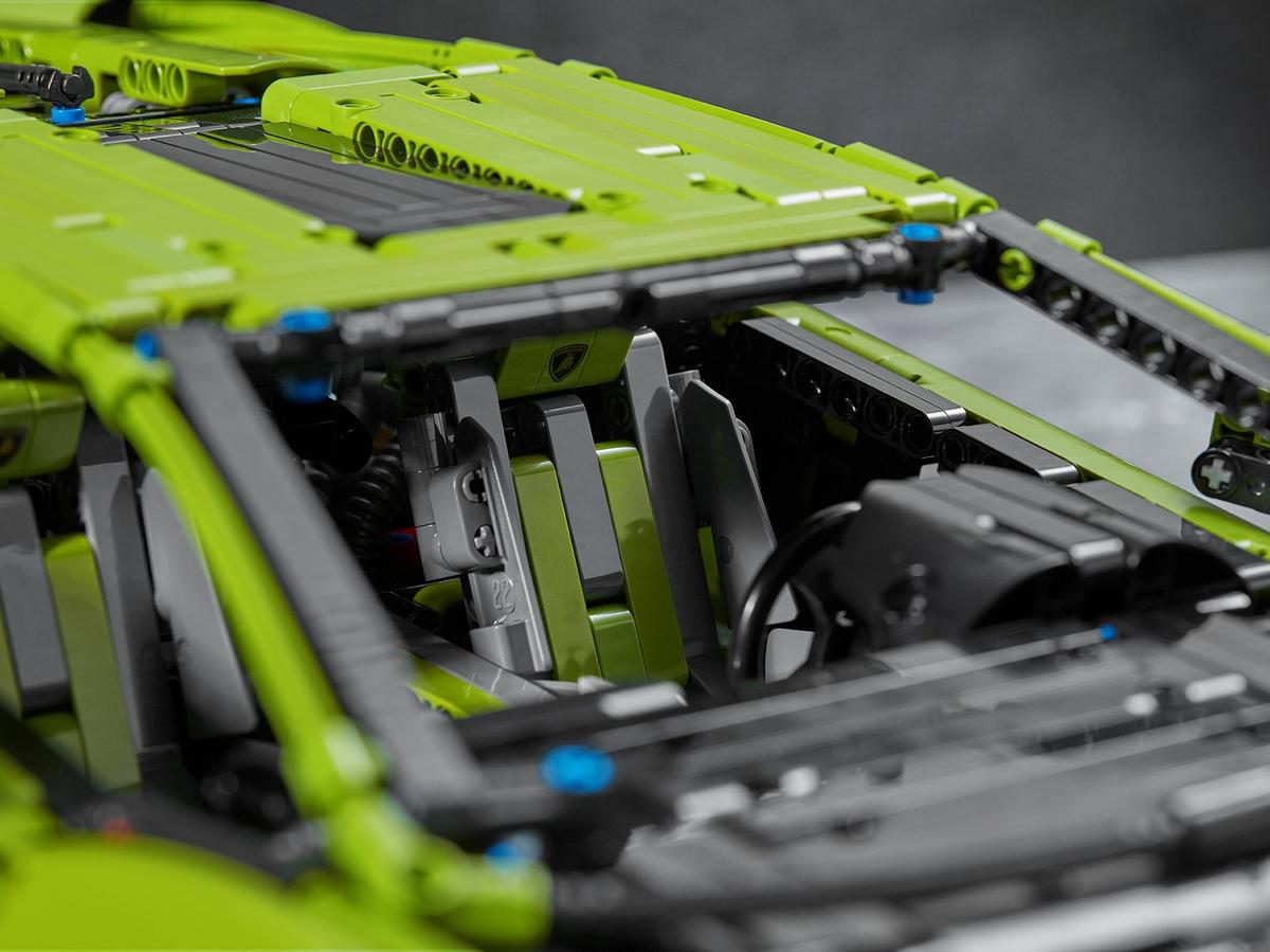 US Warehouse | V12 Supercar Building Set – 42115