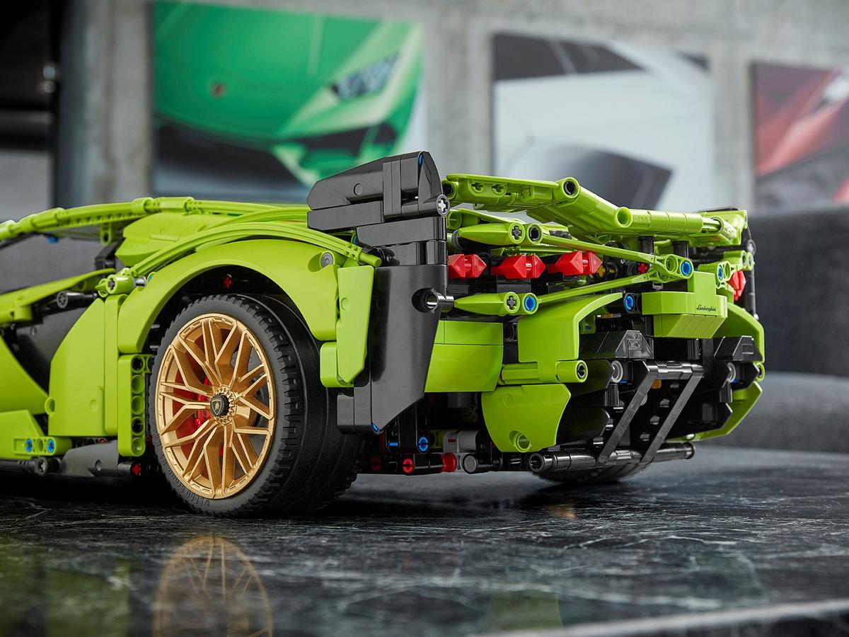 US Warehouse | V12 Supercar Building Set – 42115