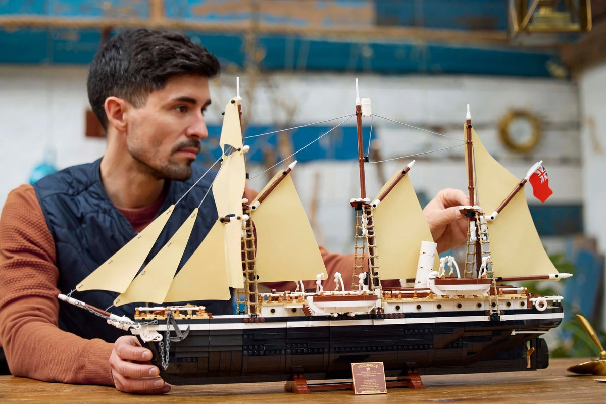 US Warehouse | Endurance Exploration Ship Building Set – 10335