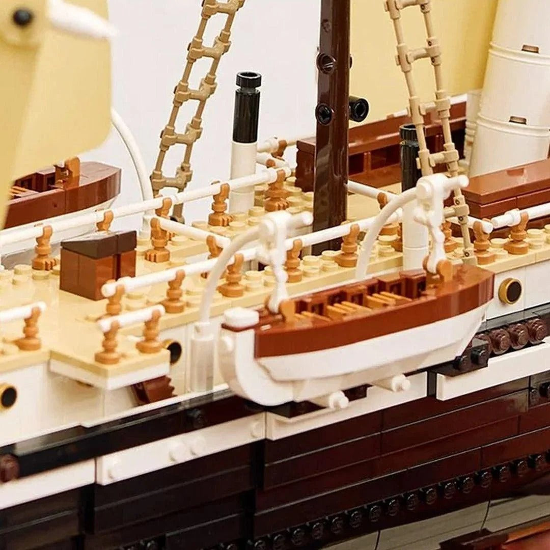 US Warehouse | Endurance Exploration Ship Building Set – 10335