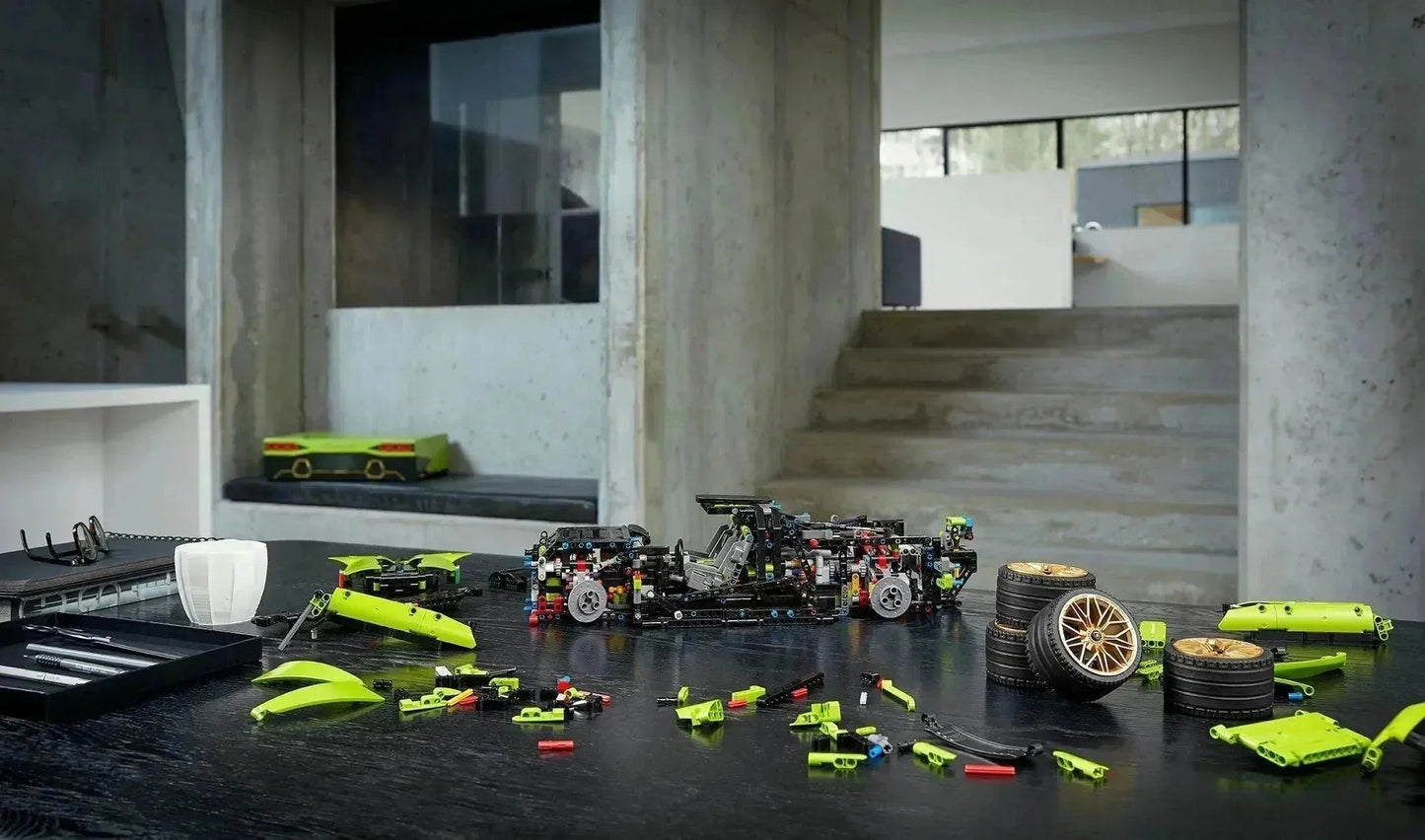 42115 Technic V12 Supercar Building Set