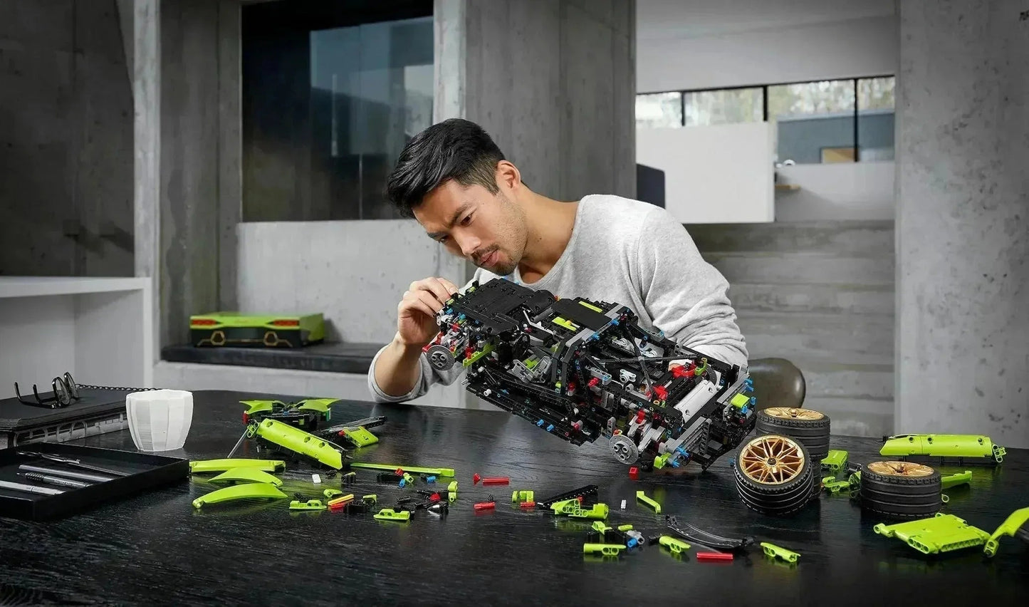 42115 Technic V12 Supercar Building Set