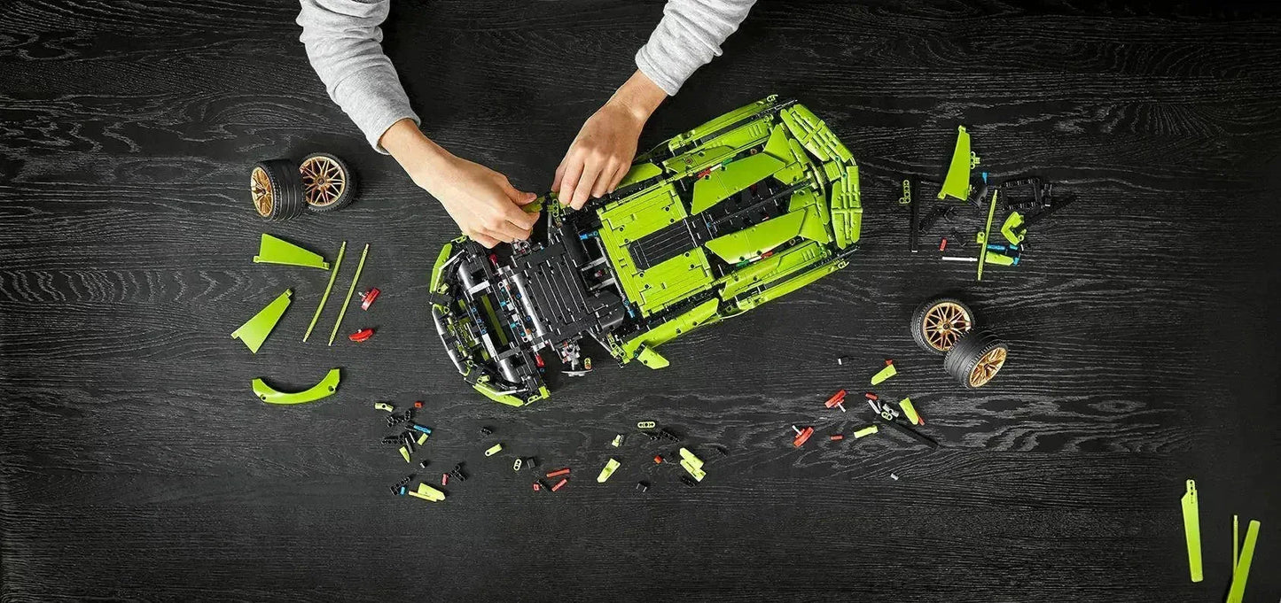 42115 Technic V12 Supercar Building Set